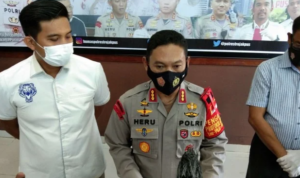 konferensi-pers-kasus-hubungan-sesama-jenis-di-rsd-wism